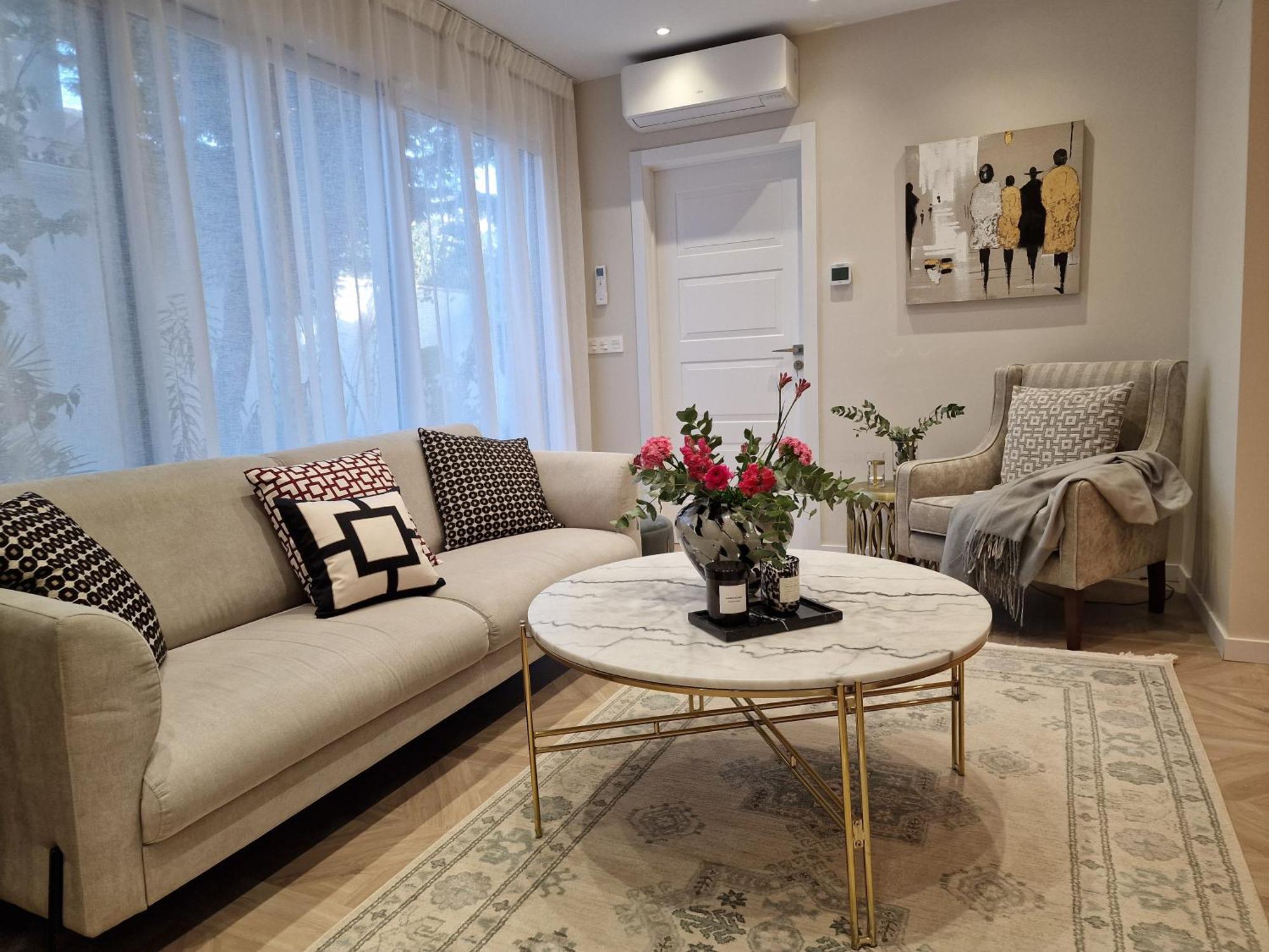 Sun & Palms - Luxurious 2 Bedroom With A Great Pool Area *
