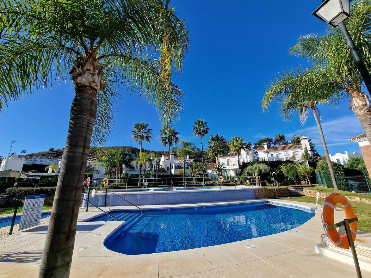 Apartment Sun & Palms - Luxurious 2 Bedroom With A Great Pool Area Mijas